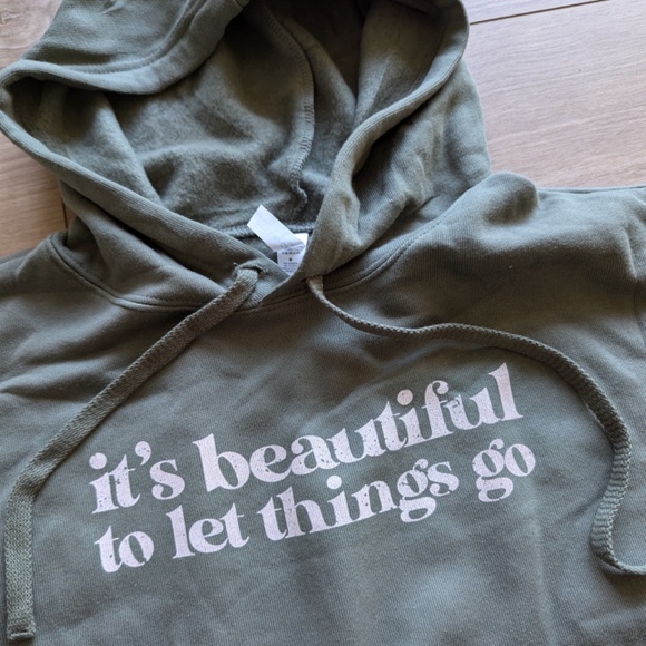 Mountain Moverz It's Beautiful to Let Things Go Oversized Unisex Hoodie Medium - Picture 2 of 4